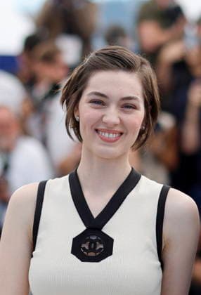 Anamaria Vartolomei at the photocall of the film La Bataille De Gaulle LÂge De Fer De Gaulle Tilting Iron at the 79th International Film Festival in Cannes, France on May 21, 2026 Jacovides Moreau Bestimage La Bataille De Gaulle LÂge De Fer De Gaulle Tilting Iron photocall at the 79th annual Cannes Film Festival at Palais des Festivals on May 21, 2026 in Cannes, France Cannes France  Copyright: xJACOVIDES-MOREAUx xBESTIMAGExJACOVIDES-MOREAUx xBESTIMAGEx