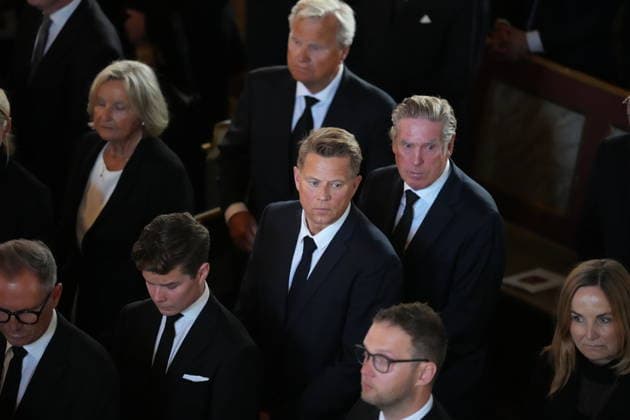 Stein Erik Hagen bisettes fra Oslo domkirke Oslo 20260521. Robert Stoltenberg til stede under Stein Erik Hagens bisettelse i Oslo domkirke torsdag. Foto: Ole Berg-Rusten NTB POOL Oslo Norge 7Zl_qwFy3qQ EDITORIAL USE ONLY Ref:_POL_BUS7Zl_qwFy3qQ.jpg *** Stein Erik Hagens funeral from Oslo Cathedral Oslo 20260521 Robert Stoltenberg present during Stein Erik Hagens funeral in Oslo Cathedral on Thursday Photo Ole Berg Rusten NTB POOL Oslo Norway 7Zl qwFy3qQ EDITORIAL USE ONLY Ref POL BUS7Zl qwFy3qQ jpg  Copyright: xOlexBerg-Rustenx xNTBx