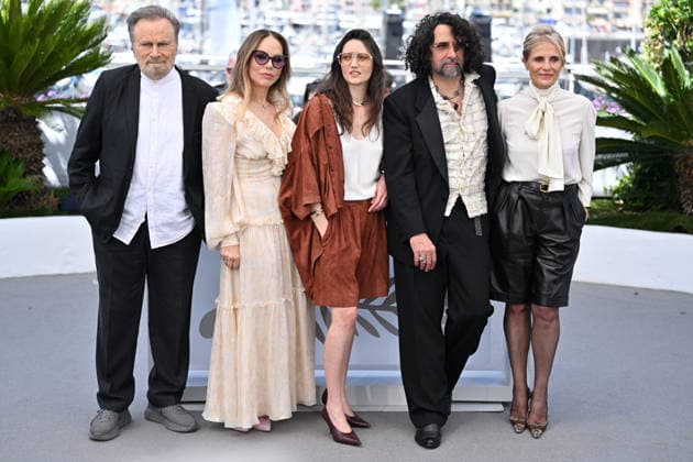 79th Cannes Film Festival: Roma Elastica photocall CANNES, FRANCE - MAY 21: (L to R) Italian actor Franco Nero, Italian actress Ornella Muti, Italian actress Martina Scrinzi, French director and screenwriter Bertrand Mandico and Italian actress Isabella Ferrari pose during a photocall for the film Roma Elastica at the 79th edition of the Cannes Film Festival in Cannes, France on May 21, 2026. Mustafa Yalcin Anadolu Cannes France. Editorial use only. Please get in touch for any other usage.  Copyright: x2026xAnadoluxMustafaxYalcinx