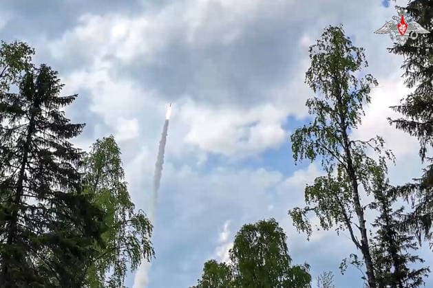 MAY 21, 2026: A RS-24 Yars missile system crew takes part in a nuclear exercise held by the Russian and Belarusian Armed Forces. Video grab. Best quality available  - ZUMAt113 20260521_zaa_t113_186 Copyright: xRussianxDefencexMinistryx