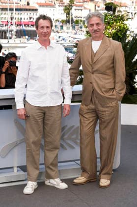 Antonin Baudry und Simon Abkarian beim Photocall zum Kinofilm La bataille de Gaulle: L Ã¢ge de fer De Gaulle: Tilting Iron auf dem Festival de Cannes 2026 79. Internationale Filmfestspiele von Cannes am Palais des Festivals. Cannes, 21.05.2026 *** Antonin Baudry and Simon Abkarian at the photocall for the feature film La bataille de Gaulle L Ã¢ge de fer De Gaulle Tilting Iron at the Festival de Cannes 2026 79 Cannes International Film Festival at the Palais des Festivals Cannes, 21 05 2026 Foto:xJ.xEdwardsx xFuturexImagex iron_6618