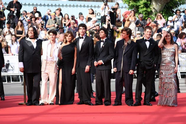 La Bola Negra screening during the 79th Cannes Film Festival Carlos Gonzalez, Milo Quifes, Javier Calvo, PenÃ lope Cruz, Javier Ambrossi, Guitarricadelafuente, Miguel Bernardeau and Lola Duenas - La Bola Negra screening during the 79th Cannes Film Festival in Cannes, France on May 21, 2026  Copyright: x Chassery+Courdjix