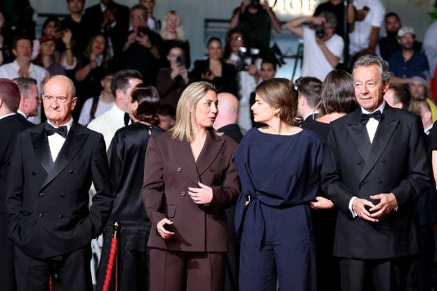 Pierre Lescure, guest, Michel Denisot Montée des marches du film Coward lors du 79ème Festival International du Film de Cannes, le 21 mai 2026 Jacovides Moreau Bestimage Red carpet for Coward at the 79th Cannes International Film Festival on May 21, 2026 Cannes France  Copyright: xJACOVIDES-MOREAUx xBESTIMAGExJACOVIDES-MOREAUx xBESTIMAGEx