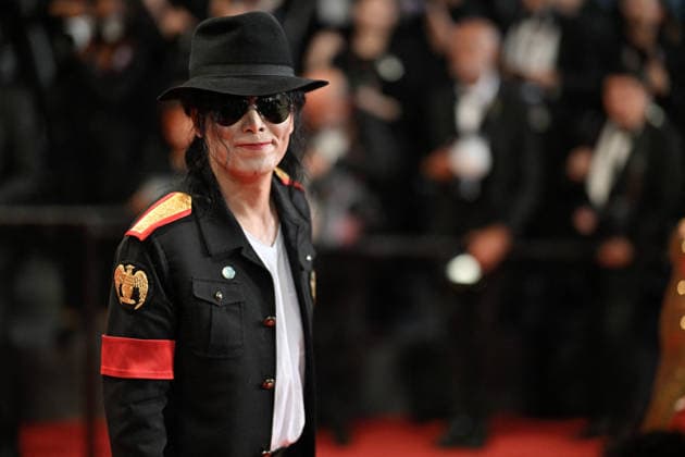 Cannes Screening Coward JR Michael Jackson impersonator attending the screening of the movie Coward during the 79th Cannes Film Festival in Cannes, France on May 21, 2026. Photo by Julien Reynaud APS-Medias ABACAPRESS.COM Cannes France  Copyright: xReynaudxJulien APS-Medias ABACAx