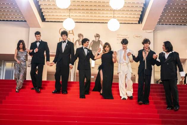 Cannes La Bola Negra Red Carpet EB Lola Duenas, Miguel Bernardeau, Javier Calvó, Javier Ambrossi, Penélope Cruz, Milo Quifes, Guitarricadelafuente and Carlos González depart the La Bola Negra screening during the 79th annual Cannes Film Festival at Palais des Festivals on May 21, 2026 in Cannes, France.Photo by Eliot Blondet ABACAPRESS.COM Cannes France France  Copyright: xBlondetxEliot ABACAx