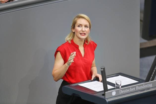 News Bilder des Tages Berlin, Deutschland, 22.05.2026: Deutscher Bundestag: 81. Bundestagssitzung: Ines Schwerdtner, Linke *** Berlin, Germany, 22 05 2026 German Bundestag 81 Bundestag session Ines Schwerdtner, Left Party Copyright: xdtsxNachrichtenagenturx dts_119889