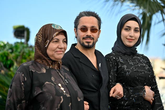 Cannes - Photocall Yesterday The Eye Didn t Sleep Kamara Al Mawla, Rakan Mayasi, Rim Al Mawla attending a photocall for the movie Yesterday The Eye Didn t Sleep during the 79th Cannes Film Festival in Cannes, France on May 22, 2026. Photo by Julien Reynaud APS-Medias ABACAPRESS.COM Cannes France  Copyright: xReynaudxJulien APS-Medias ABACAx