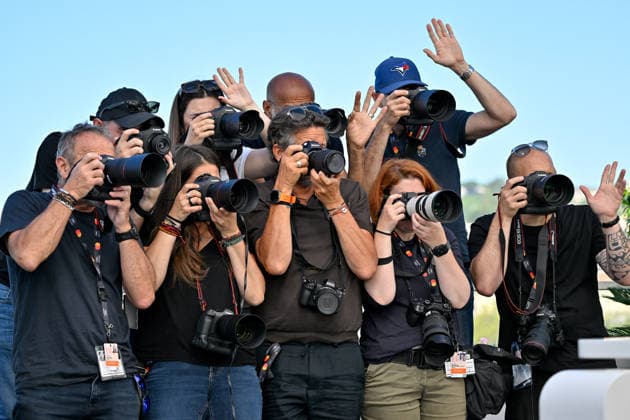 Cannes - Photocall Yesterday The Eye Didn t Sleep Photographers attending a photocall for the movie Yesterday The Eye Didn t Sleep during the 79th Cannes Film Festival in Cannes, France on May 22, 2026. Photo by Julien Reynaud APS-Medias ABACAPRESS.COM Cannes France  Copyright: xReynaudxJulien APS-Medias ABACAx
