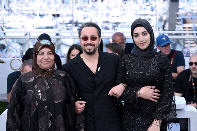 IPA84961189 - Cannes, 79th Cannes Film Festival 2026,photocall of the film Yesterday The Eye Didn t Sleep - Pictured: Kamara Al Mawla, Rakan Mayasi, Rim Al Mawla  Copyright: xTerenghi Ipa-Agency.netx xPoolxPhotoxEventsx07x 84961189