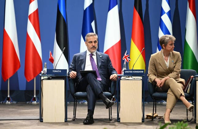 NATO Foreign Ministers Meeting HELSINGBORG, SWEDEN - MAY 22: Turkish Foreign Minister Hakan Fidan (L) and UK Foreign Secretary Yvette Cooper (R) attend the North Atlantic Council Foreign Ministers Session during the NATO Foreign Ministers Meeting in Helsingborg, Sweden, on May 22, 2026. Dursun Aydemir Anadolu Helsingborg Sweden. Editorial use only. Please get in touch for any other usage.  Copyright: x2026xAnadoluxDursunxAydemirx