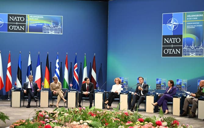 NATO Foreign Ministers Meeting HELSINGBORG, SWEDEN - MAY 22: Turkish Foreign Minister Hakan Fidan (L), UK Foreign Secretary Yvette Cooper (2nd L), US Secretary of State Marco Rubio (3rd L), NATO Deputy General Secretary Radmila Shekerinska (4th L), NATO Secretary General Mark Rutte (5th L), and Swedish Foreign Minister Maria Malmer Stenergard (6th L) attend the North Atlantic Council Foreign Ministers Session during the NATO Foreign Ministers Meeting in Helsingborg, Sweden, on May 22, 2026. Dursun Aydemir Anadolu Helsingborg Sweden. Editorial use only. Please get in touch for any other usage.  Copyright: x2026xAnadoluxDursunxAydemirx