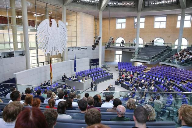 Berlin, Deutschland, 22.05.2026: Deutscher Bundestag: 81. Bundestagssitzung: Blick in den Plenarsaal zum Beginn der Sitzung, Kay Gottschalk (AfD) steht am Rednerpult *** Berlin, Germany, 22 05 2026 German Bundestag 81 Bundestag session View into the plenary chamber at the beginning of the session, Kay Gottschalk AfD stands at the lectern Copyright: xdtsxNachrichtenagenturx dts_119854