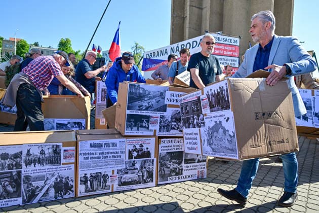 A manifestation happening Nema barikada (Dumb Barricade) to express opposition to the Sudeten German Congress in Brno, Czech Republic, on May 22, 2026. (CTKxPhoto VaclavxSalek) CTKPhotoP2026052203605  CTKPhotoP2026052203605