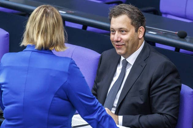 Bundestag Lars Klingbeil (SPD), Bundesfinanzminister im Deutschen Bundestag am 22.05.26 in Berlin. Berlin Berlin Deutschland Bundestag *** Bundestag Lars Klingbeil SPD , Federal Minister of Finance in the German Bundestag on 22 05 26 in Berlin Berlin Berlin Germany Bundestag