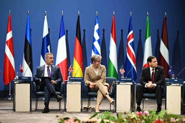 Meeting of NATO Ministers of Foreign Affairs HELSINGBORG, SWEDEN - MAY 22: Turkish Foreign Minister Hakan Fidan (L), British Foreign Secretary Yvette Cooper (C), and US Secretary of State Marco Rubio (R) attend the Foreign Ministers session of the North Atlantic Council during the NATO Foreign Ministers Meeting in Helsingborg, Sweden on May 22, 2026. Dursun Aydemir Anadolu Helsingborg Sweden. Editorial use only. Please get in touch for any other usage.  Copyright: x2026xAnadoluxDursunxAydemirx