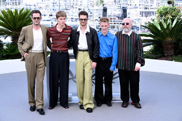 IPA84962950 - Cannes, 79th Cannes Film Festival 2026, photocall of the film Coward - Pictured: Emmanuel Macchia, Angelo Tijssens, Valentin Campagne, Michiel Dhont, Lukas Dhont  Copyright: xTerenghi Ipa-Agency.netx xPoolxPhotoxEventsx07x 84962950