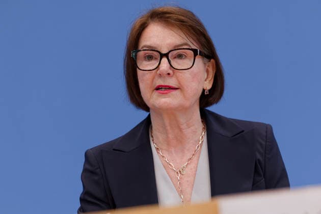 Immobilienbranche fordert Bau-Turbo II 2026-05-18 Deutschland, Berlin Bundespressekonferenz: Bau- und Immobilienbranche fordert Bau-Turbo II, um den Wohnungsmarkt zu beleben. Im Bild: Iris Schöberl, Präsidentin des Zentralen Immobilien Ausschusses (ZIA). *** Real estate industry calls for Bau Turbo II 2026 05 18 Germany, Berlin Federal Press Conference Construction and real estate industry calls for Bau Turbo II to revive the housing market In the picture Iris Schöberl, President of the German Property Federation ZIA
