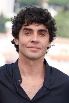 79ème Festival International du Film de Cannes Photocall with cast of the film Bola Negra 79th Cannes Film Festival Photocall with cast of the film La bola negra Javier Ambrossi 456633 2026 05 22 Cannes France  Copyright: xIsabellexVautierx xStarfacex STAR_456633_080
