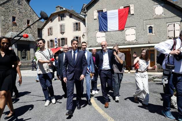 GABRIEL ATTAL AVEYRON PHOTOPQR LE PARISIEN Olivier CORSAN Mur de Barrez 22 05 2026 Aveyron, France, May 22nd 2026 Gabriel Attal en déplacement en Aveyron Mur de Barrez, France, may 22nd 2026 former PM Gabriel Attal will be challenging for upcoming presidentiel election He visits Averyon Local Caption GABRIEL ATTAL RODEZ AVEYRON Mur de Barrez France  Copyright: xPHOTOPQR LExPARISIEN MAXPPPxOlivierxCORSANx 20260522LPA1708 20260522LPA1709