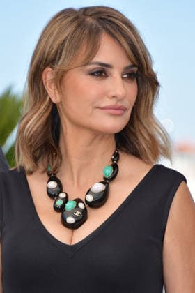 79ème Festival International du Film de Cannes Photocall du film Bola Negra 79th Cannes International Film Festival 79eme Festival de CANNES LA BOLA NEGRA Photocall Penélope Cruz poses during the La Bola Negra photocall at the 79th annual Cannes Film Festival 456633 2026 05 22 Cannes France  Copyright: xThomasxBohlenx STAR_456633_108