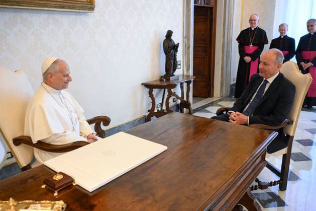 ITALY- REL VATICAN -POPE LEO XVI DURING A PRIVATE AUDIENCE WITH HIS EXCELLENCY MR.MICHEAL MARTIN,PRIME MINISTRE OF IRELAND May 22, 2026 ITALY REL - Vatican,May 22, 2026: Pope Leo XIV receives His Excellency Mr. Micheal Martin, Prime Minister of Ireland, in audience EDITORIAL USE ONLY - NO BOOKS Copyright: xVATICANxMEDIAx xCatholicxPressxPhotox