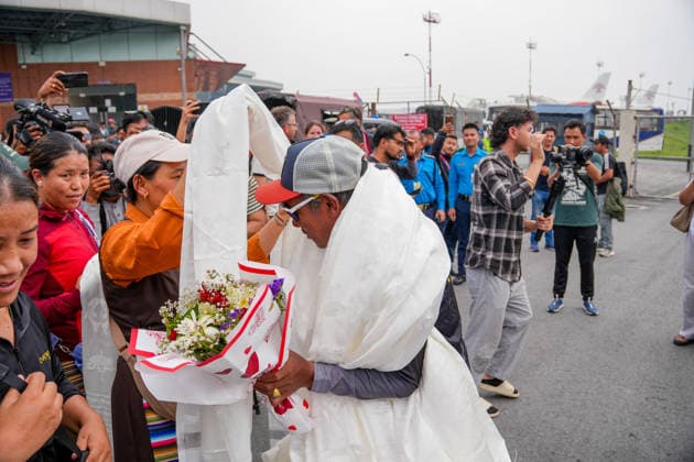 Nepalese climber Kami Rita Sherpa extends world record with 32nd Mount Everest climb KATHMANDU, NEPAL-MAY 22: Friends and family members welcome Kami Rita Sherpa, 56, upon his arrival at the airport in Kathmandu, Nepal, on May 22, 2026, after the veteran mountaineer and guide set a new record by successfully summiting Mount Everest for the 32nd time. Sunil Pradhan Anadolu Kathmandu Nepal. Editorial use only. Please get in touch for any other usage.  Copyright: x2026xAnadoluxSunilxPradhanx