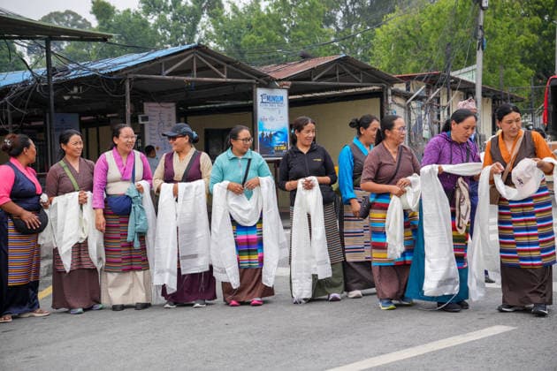 Nepalese climber Kami Rita Sherpa extends world record with 32nd Mount Everest climb KATHMANDU, NEPAL-MAY 22: Friends and family welcome Kami Rita Sherpa, 56, at the airport in Kathmandu, Nepal, on May 22, 2026, after the veteran mountaineer and guide set a new record by successfully summiting Mount Everest for the 32nd time. Sunil Pradhan Anadolu Kathmandu Nepal. Editorial use only. Please get in touch for any other usage.  Copyright: x2026xAnadoluxSunilxPradhanx