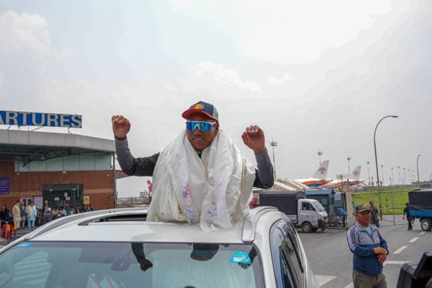 Nepalese climber Kami Rita Sherpa extends world record with 32nd Mount Everest climb KATHMANDU, NEPAL-MAY 22: Kami Rita Sherpa, 56, waves upon his arrival at the airport in Kathmandu, Nepal, on May 22, 2026, after the veteran mountaineer and guide set a new record by successfully summiting Mount Everest for the 32nd time. Sunil Pradhan Anadolu Kathmandu Nepal. Editorial use only. Please get in touch for any other usage.  Copyright: x2026xAnadoluxSunilxPradhanx
