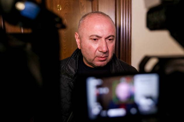 ARMENIA, YEREVAN - MAY 22, 2026: The Prosperous Armenia Party s parliamentary candidate Andranik Tevanyan is seen during his detention. The 2026 Armenian parliamentary election is scheduled to be held on 7 June Yerevan Armenia  - ZUMAt113 20260522_zaa_t113_156 Copyright: xAlexanderxPatrinx