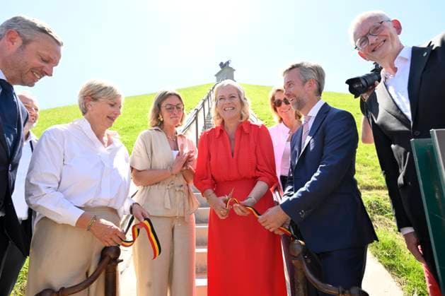 Works On World Famous Lion Of Waterloo Completed WATERLOO, BELGIUM - MAY 22: Thibault Danthine, Director of the Waterloo Battlefield Estate and representative of the Kléber Rossillon Waterloo company, Florence Reuter( MR), Mayor of Waterloo, Valerie Lescrenier (Les Engages), Walloon Minister of Tourism, Heritage, Early Childhood Infrastructure, Vanessa Matz (Les Engages), Minister of Public Modernisation of Federal Government, Tanguy Stuckens, Administrator and Member of Parliament-President of Walloon Brabant, Olivier Alsteens, National Lottery pictured during the official ceremony marking the completion of renovation and construction works at the world famous Butte du Lion, on May 22, 2026 in Waterloo, Belgium, 22 05 2026 Waterloo Belgi  Copyright: xPhilipxReynaersx