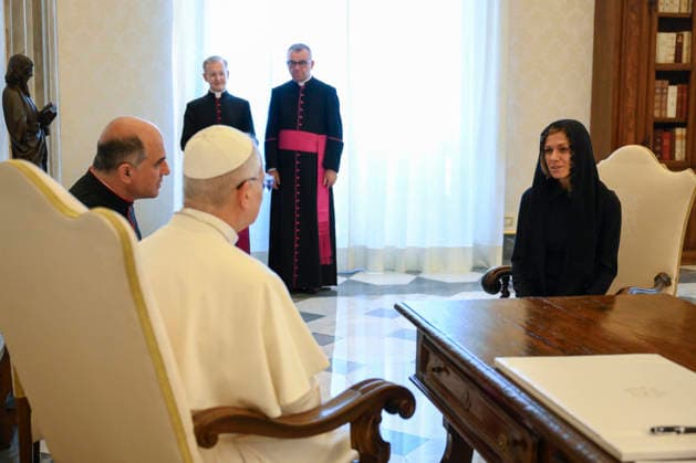 ITALY- REL VATICAN -POPE LEO XVI DURING A PRIVATE AUDIENCE WITH MS.MIHAELA DOTSOVA,PRESIDENT OF THE NATIONAL ASSEMBLY OF THE REPUBLIC OF BULGARIA May 22, 2026 ITALY REL - Vatican,May 22, 2026: Pope Leo XIV receives in audience Ms. Mihaela Dotsova, President of the National Assembly of the Republic of Bulgaria EDITORIAL USE ONLY - NO BOOKS Copyright: xVATICANxMEDIAx xCatholicxPressxPhotox