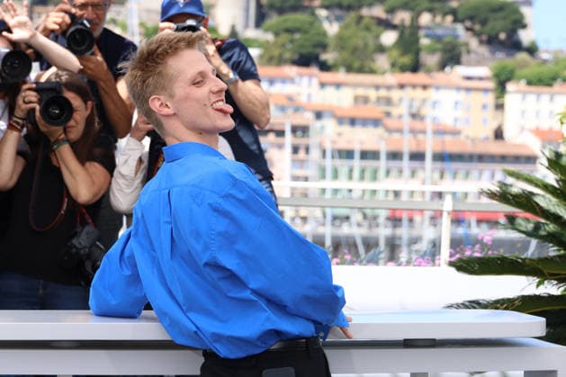79ème Festival International du Film de Cannes Photocall with cast of the film Yesterday 79th Cannes Film Festival Photocall with cast of the film Coward Valentin Campagne 456649 2026 05 22 Cannes France  Copyright: xIsabellexVautierx xStarfacex STAR_456649_016