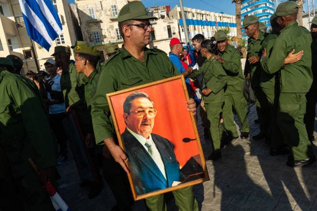 News Bilder des Tages Supporters rally in Havana after U.S. accusations against Raul Castro HAVANA, CUBA - MAY 22: A man is carrying a portrait of Castro as demonstrators gather to protest the U.S. indictment of former leader Raul Castro, in Havana, Cuba, on May 22, 2026. Raul Castro has been recently accused in the U.S. over Cuba s alleged role in the 1996 Brothers to the Rescue plane shootdown. Magdalena Chodownik Anadolu Havana Cuba. Editorial use only. Please get in touch for any other usage.  Copyright: x2026xAnadoluxMagdalenaxChodownikx