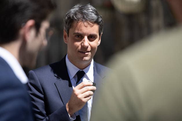 Gabriel Attal Announces his candidacy for the presidential elections - Mur-de-Barrez General Secretary of French centrist party Renaissance Gabriel Attal delivers a speech during a visit to the village of Mur-de-Barrez in the Aveyron department, southwestern France on May 22, 2026. Former prime minister Gabriel Attal said on May 22, 2026 he was running for president next year. Photo by Raphael Lafargue ABACAPRESS.COM Mur-de-Barrez France  Copyright: xLafarguexRaphael ABACAx