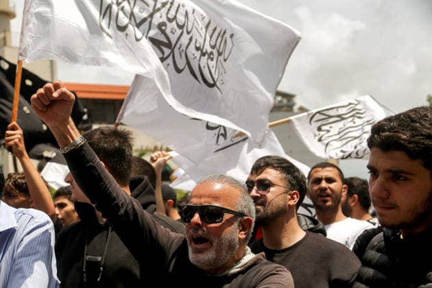 May 22, 2026, Beirut, Beirut, Lebanon: A Sunni Muslim man chants slogans during a protest in Beirut demanding the release of Salafist cleric Sheikh Ahmad al-Assir as well as other imprisoned Islamic detainees in a proposed General Amnesty Law. The law was stalled after supporters and families of Islamists have taken the streets to demand releases and sentence reductions, a key point of contention is whether the pardon will cover al-Assir, who was sentenced to death by a military court for 2013 and 2014 clashes with the Lebanese Armed Forces. Beirut Lebanon  - ZUMAn313 20260522_zip_n313_011 Copyright: xMarwanxNaamanix