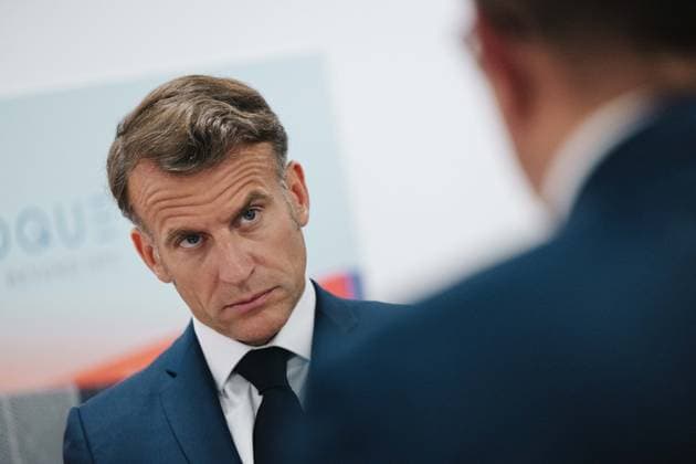 Emmanuel Macron, President of the French Republic during a visit to the European Forum on Computing Power, Quantum Sciences and Technologies, and Semiconductors at the Very Large Computing Center of the Commissariat à lénergie alternative et à lénergie atomique CEA in Bruyères le Châtel, au sud de Paris, le 22 mai 2026 Grégoire Campione Pool Bestimage French President during a visit to the European Forum on Computing Power, Quantum Sciences and Technologies, and Semiconductors at the Very Large Computing Centre of the French Alternative Energies and Atomic Energy Commission CEA in Bruyeres le Chatel, south of Paris, France, on May 22, 2026 Bruyères le Châtel France  Copyright: xGrÃ goirexCampione Pool BestimagexGrÃ goirexCampione Pool Bestimagex