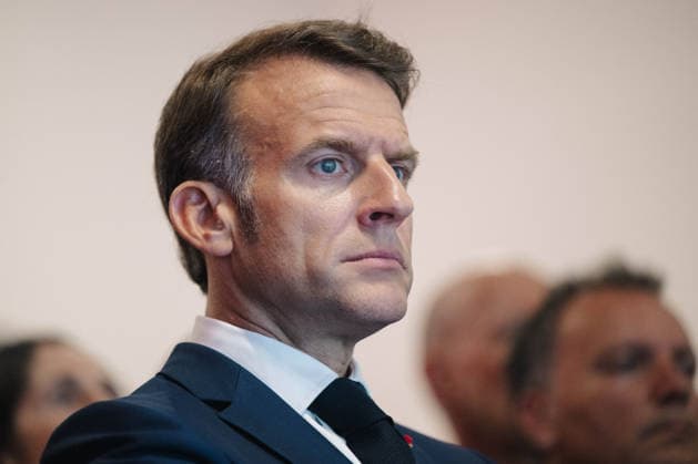 Emmanuel Macron, President of the French Republic during a visit to the European Forum on Computing Power, Quantum Sciences and Technologies, and Semiconductors at the Very Large Computing Centre of the French Alternative Energies and Atomic Energy Commission CEA in Bruyères le Châtel, south of Paris, le 22 mai 2026 Grégoire Campione Pool Bestimage French President during a visit to the European Forum on Computing Power, Quantum Sciences and Technologies, and Semiconductors at the Very Large Computing Centre of the French Alternative Energies and Atomic Energy Commission CEA in Bruyeres le Chatel, south of Paris, France, on May 22, 2026 Bruyères le Châtel France  Copyright: xGrÃ goirexCampione Pool BestimagexGrÃ goirexCampione Pool Bestimagex