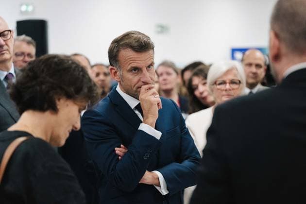 Emmanuel Macron, President of the French Republic during a visit to the European Forum on Computing Power, Quantum Sciences and Technologies, and Semiconductors at the Very Large Computing Center of the Commissariat à lénergie alternative et à lénergie atomique CEA in Bruyères le Châtel, au sud de Paris, le 22 mai 2026 Grégoire Campione Pool Bestimage French President during a visit to the European Forum on Computing Power, Quantum Sciences and Technologies, and Semiconductors at the Very Large Computing Centre of the French Alternative Energies and Atomic Energy Commission CEA in Bruyeres le Chatel, south of Paris, France, on May 22, 2026 Bruyères le Châtel France  Copyright: xGrÃ goirexCampione Pool BestimagexGrÃ goirexCampione Pool Bestimagex