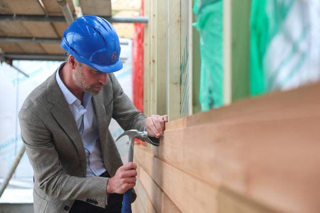 Britain s Prince William visits Isles of Scilly Britain s Prince William, The Duke of Cornwall, hammers a nail into one of the homes that is being built, as he visits the construction site of 10 new sustainable homes delivered by the Duchy of Cornwall, and to help tackle the Isles acute housing shortage, in St Mary s, Isles of Scilly, Britain, May 22, 2026., Credit:Hannah McKay PA ROTA - B68 Avalon UNITED KINGDOM, ISLES OF SCILLY  Copyright: xHannahxMcKayx xPAxROTAx-xB68x xAvalonx 1104151003