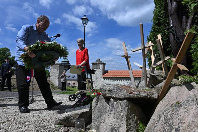 Memorial event Jachymov Hell to honour political prisoners from uranium camps near Jachymov and Horni Slavkov, organised by the association Bearers of the Legacy of Jachymov Hell, Horni Slavkov, Czech Republic, May 22, 2026. (CTKxPhoto SlavomirxKubes) CTKPhotoP2026052205485  CTKPhotoP2026052205485