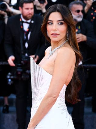 IPA84972440 - Cannes, 79th Cannes Film Festival 2026 - evening 11. Red Carpet HISTOIRES DE LA NUIT (THE BIRTHDAY PARTY). Pictured: Eva Longoria  Copyright: xTerenghi Ipa-Agency.netx xPoolxPhotoxEventsx07x 84972440