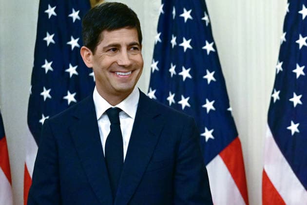 Warsh Sworn-In as FED Chair Kevin Warsh, the new Chairman of the Federal Reserve looks on during his swearing-In ceremony as, Chair of the Board of Governors of the Federal Reserve System in the East Room of the White House in Washington, DC, USA, on May 22, 2026. Credit: Kyle Mazza NUF Photo via CNP Washington District of Columbia United States of America EDITORIAL USE ONLY Copyright: xx 052226_Trump-Warsh-CNP_006 KylexMazzax-xNUFxPhotoxviaxCNPx cnpphotos334795