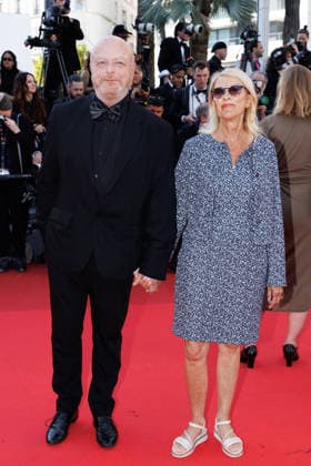 Gérard Krawczyk et sa femme Montée des marches du film Histoires de la nuit lors du 79ème Festival International du Film de Cannes, le 21 mai 2026 Jacovides Moreau Bestimage Red carpet for The Birthday Party at the 79th Cannes International Film Festival on May 21, 2026 Cannes France  Copyright: xJACOVIDES-MOREAUx xBESTIMAGExJACOVIDES-MOREAUx xBESTIMAGEx