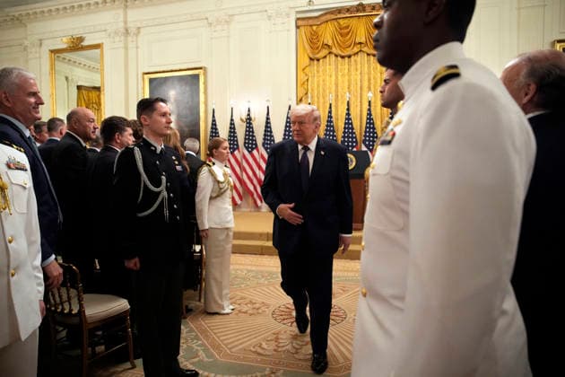 May 22, 2026, Washington, District Of Columbia, USA: United States President Donald J Trump departs after participating in a swearing-In ceremony for Kevin Warsh as the new Chairman of the Federal Reserve in the East Room of the White House in Washington, DC, USA, on Friday, May 22, 2026 Washington USA - ZUMAs152 20260522_faa_s152_046 Copyright: xYurixGripasx-xPoolxviaxCNPx