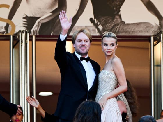 IPA84975345 - Cannes, 79th Cannes Film Festival 2026 - evening 11. Red Carpet HISTOIRES DE LA NUIT (THE BIRTHDAY PARTY) Pictured: Christopher Aleo and Simona Jakstaite  Copyright: xManuelexMangiarottix xPoolxPhotoxEventsx07x 84975345