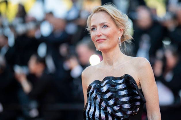 Entertainment Bilder des Tages Cannes Histoires de la nuit The Birthday Party Red Carpet EB US actress Gillian Anderson on the red carpet before the screening of the film Histoires de la nuit (The Birthday Party) at the 79th edition of the Cannes Film Festival in Cannes, southern France on May 22, 2026. Photo by Eliot Blondet ABACAPRESS.COM Cannes France France  Copyright: xBlondetxEliot ABACAx