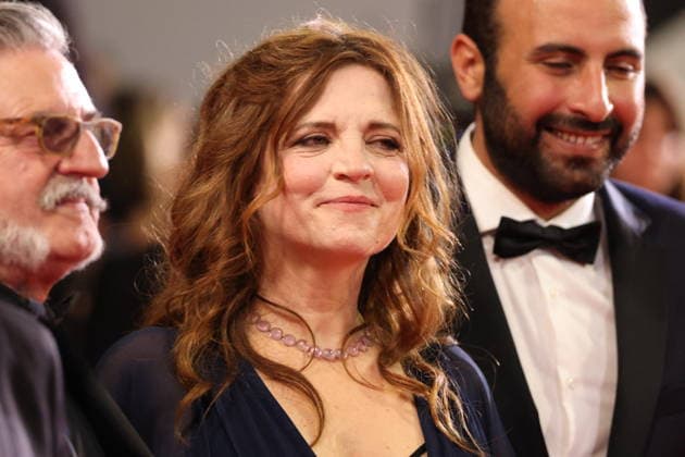 Cannes - L Objet Du Delit Crescendo Red Carpet Agnes Jaoui at the L Objet Du Delit (Crescendo) screening on the red carpet during the 79th annual Cannes Film Festival at Palais des Festivals on May 22, 2026 in Cannes, France. Photo by Jerome Domine ABACAPRESS.COM Cannes France  Copyright: xDominexJerome ABACAx