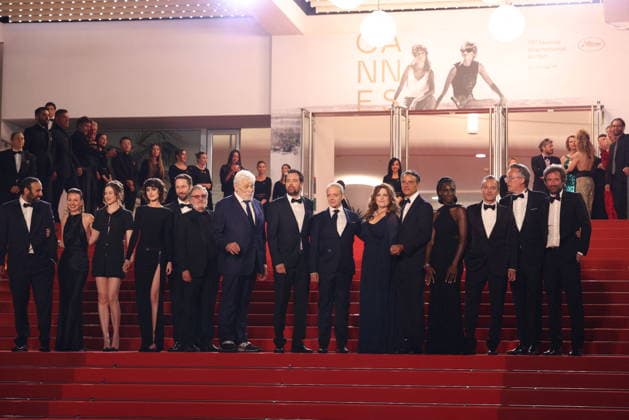 Cannes - L Objet Du Delit Crescendo Red Carpet (L-R) Oussama Kheddam, Tiphaine Daviot, Lucie Gallo, Claire Chust, Daniel Auteuil, Jacques Weber, Loïc Legendre, Emmanuel Salinger, Agnès Jaoui, Vincenzo Amato, Eye Haïdara, Patrick Mille and Denis Pineau Valencienne at the L Objet Du Delit (Crescendo) screening on the red carpet during the 79th annual Cannes Film Festival at Palais des Festivals on May 22, 2026 in Cannes, France. Photo by Jerome Domine ABACAPRESS.COM Cannes France  Copyright: xDominexJerome ABACAx