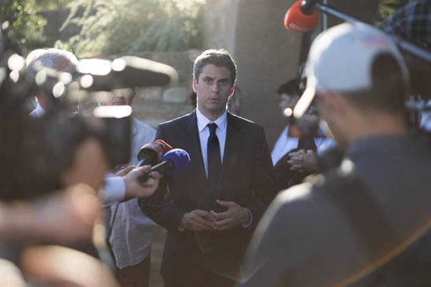 Gabriel Attal visits the Millau viaduct - Millau General Secretary of French centrist party Renaissance Gabriel Attal looks on as he visits the Millau viaduct on May 22, 2026. France s former prime minister Gabriel Attal said on May 22, 2026 he was running for president next year. Photo by Raphael Lafargue ABACAPRESS.COM Millau France  Copyright: xLafarguexRaphael ABACAx