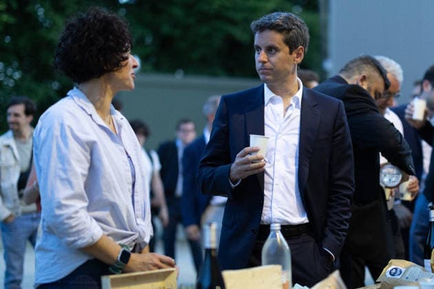 Gabriel Attal is having dinner in a farm - Saint-Saturnin-de-Lenne General Secretary of French centrist party Renaissance Gabriel Attal is having dinner in a farm in Saint-Saturnin-de-Lenne on May 22, 2026. France s former prime minister Gabriel Attal said on May 22, 2026 he was running for president next year. Photo by Raphael Lafargue ABACAPRESS.COM Saint-Saturnin-de-Lenne France  Copyright: xLafarguexRaphael ABACAx
